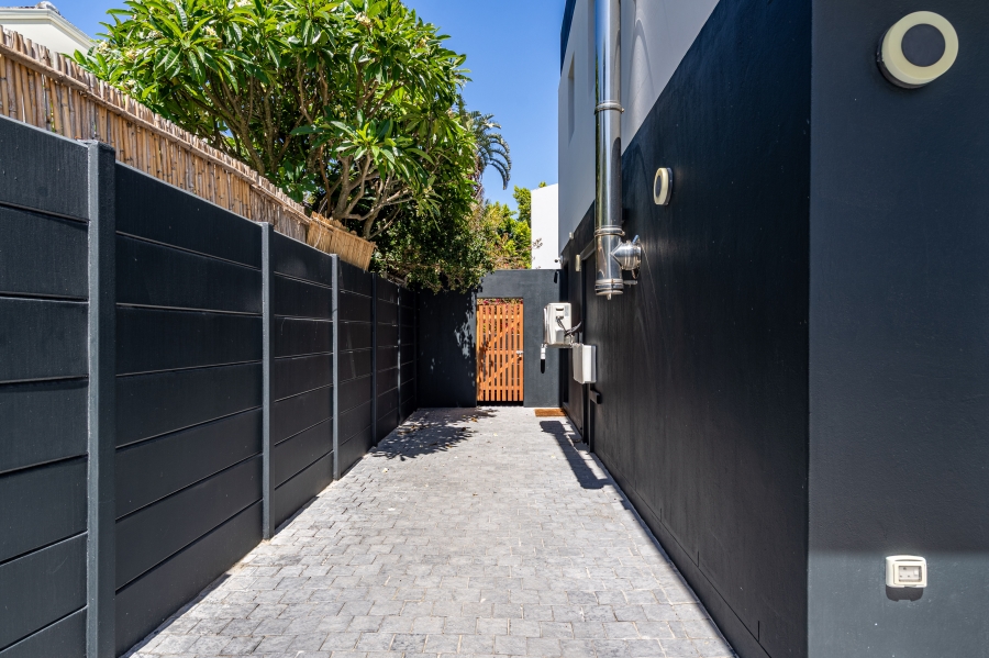 3 Bedroom Property for Sale in Camps Bay Western Cape